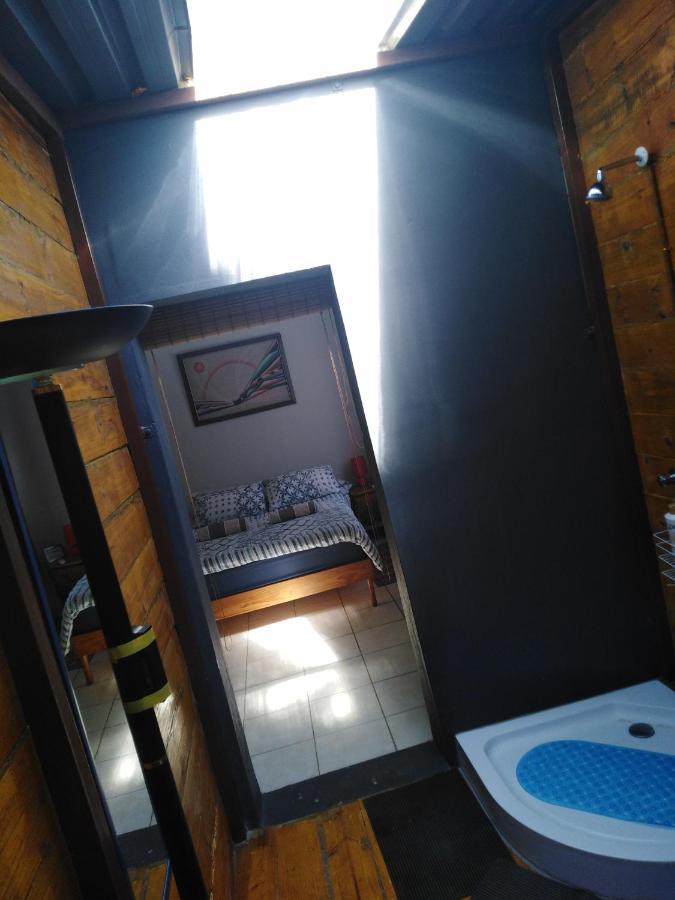 Xenia Bed & Breakfast Windhoek Bagian luar foto