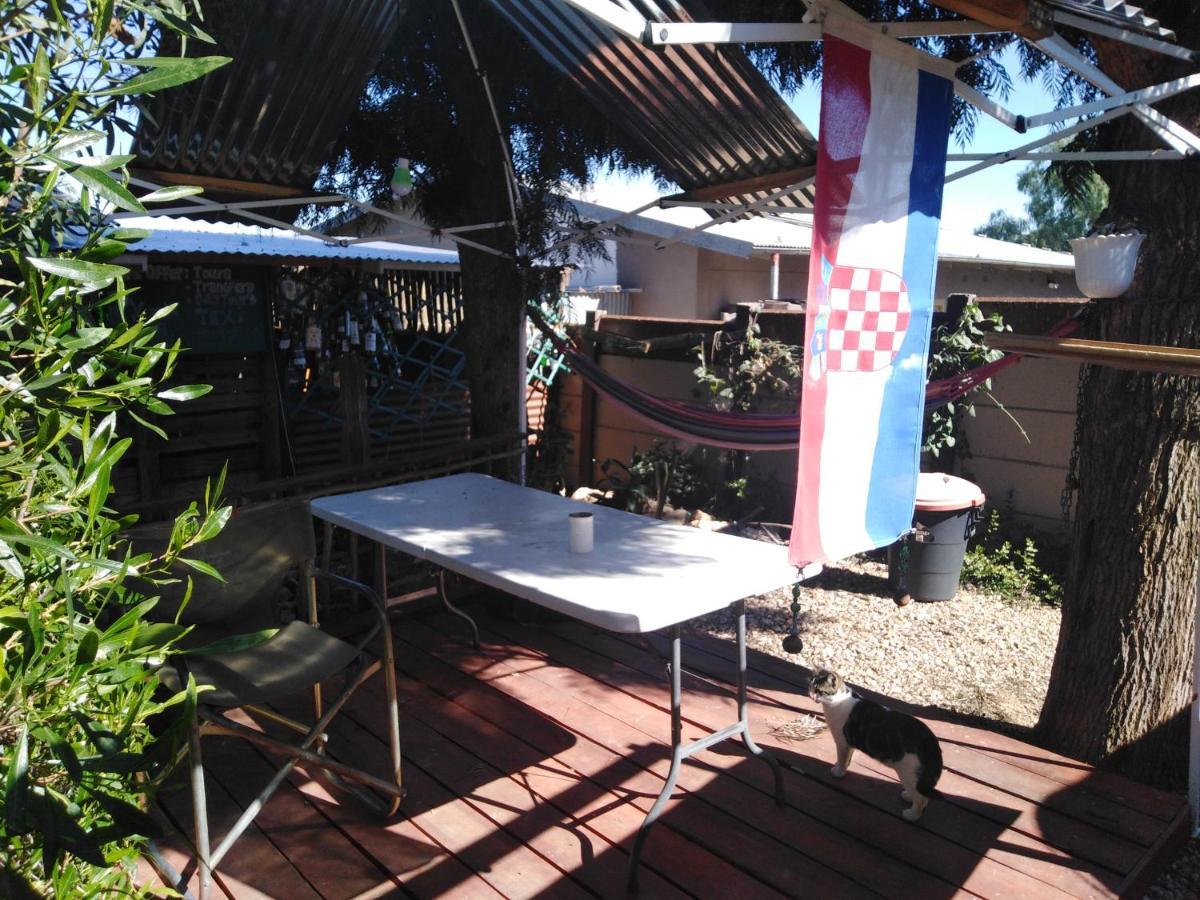 Xenia Bed & Breakfast Windhoek Bagian luar foto