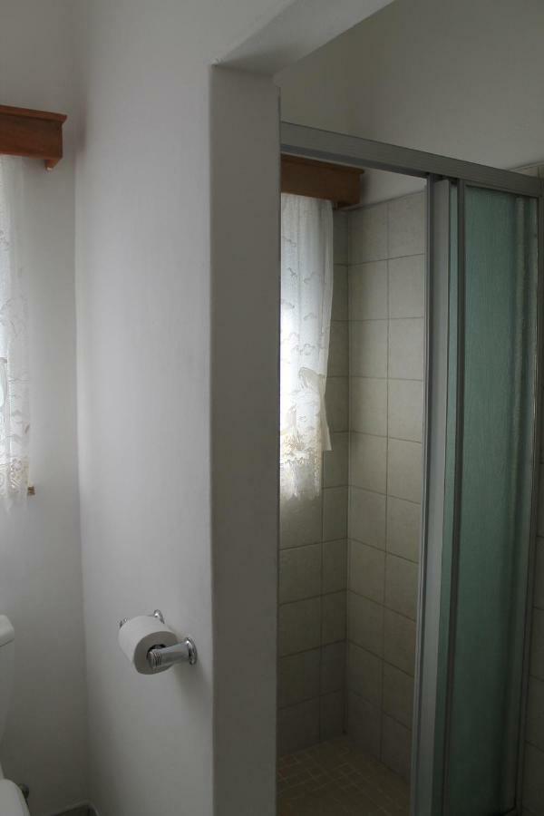 Xenia Bed & Breakfast Windhoek Bagian luar foto